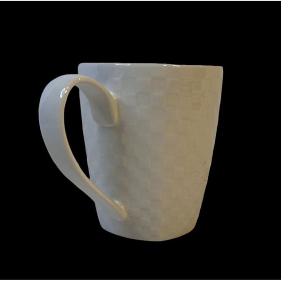 La Rochelle White Textured Ceramic Coffee Mug Basket Weave Pattern 14oz VGC - Picture 6 of 8